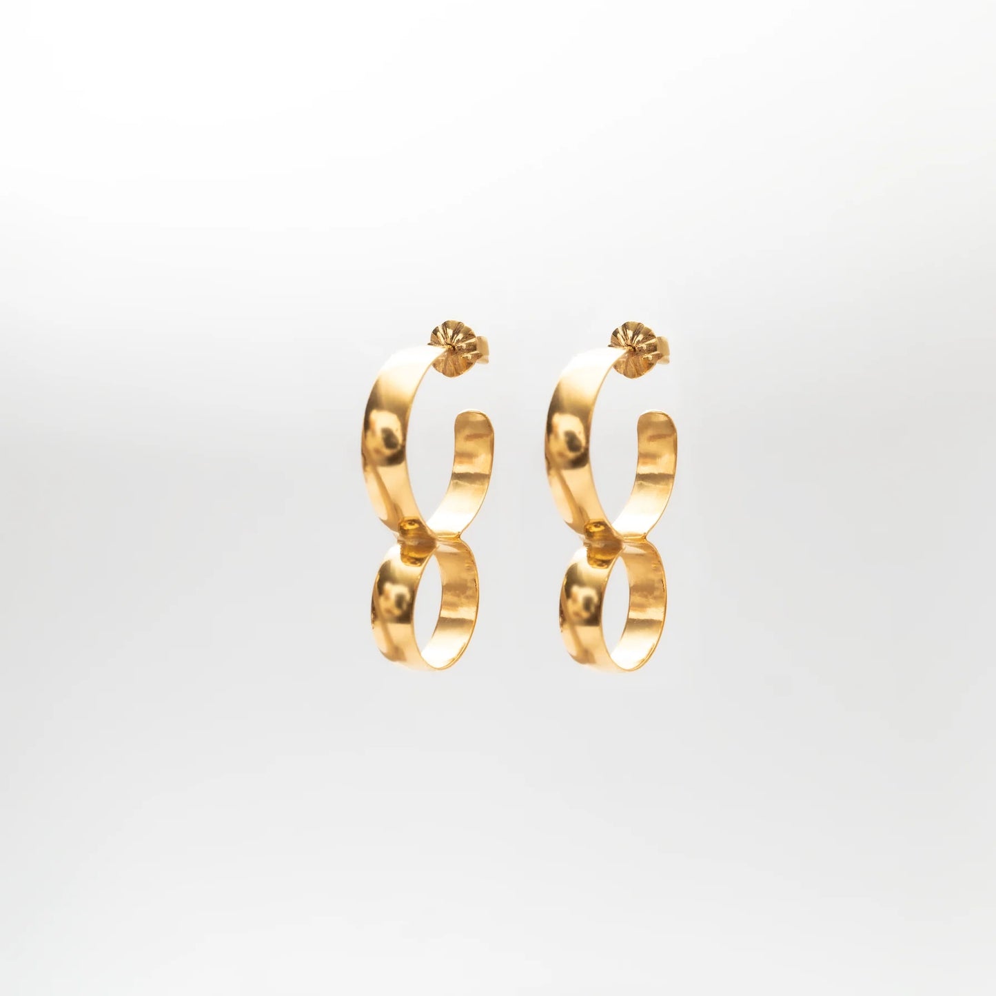 Double-Circle-Silhouette-Hoop