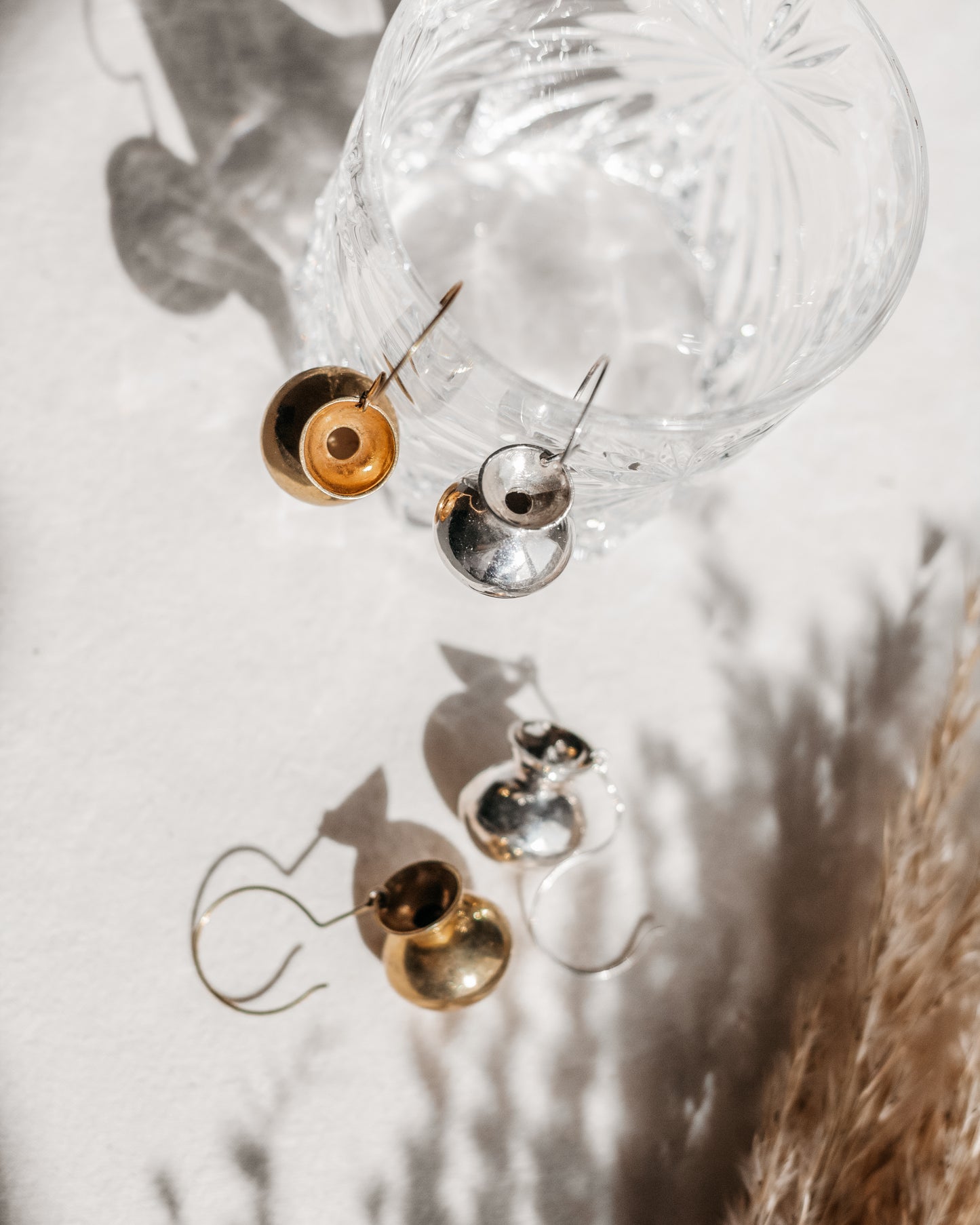 Full V-Bubble Form Earings