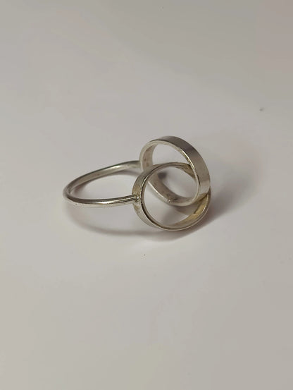 Double X Oval Ring