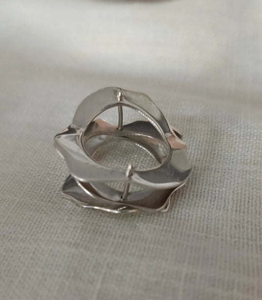 O-Silhouette Stackable Ring
